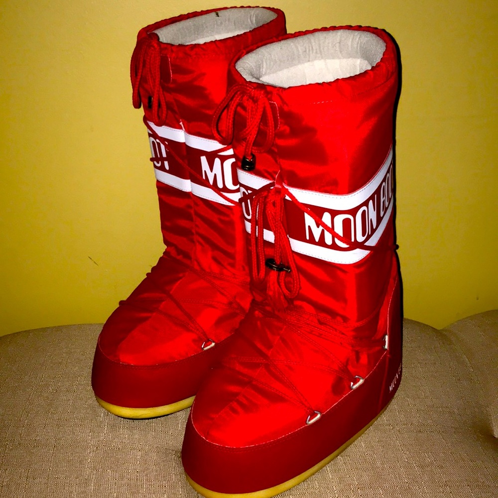 MOON BOOTS